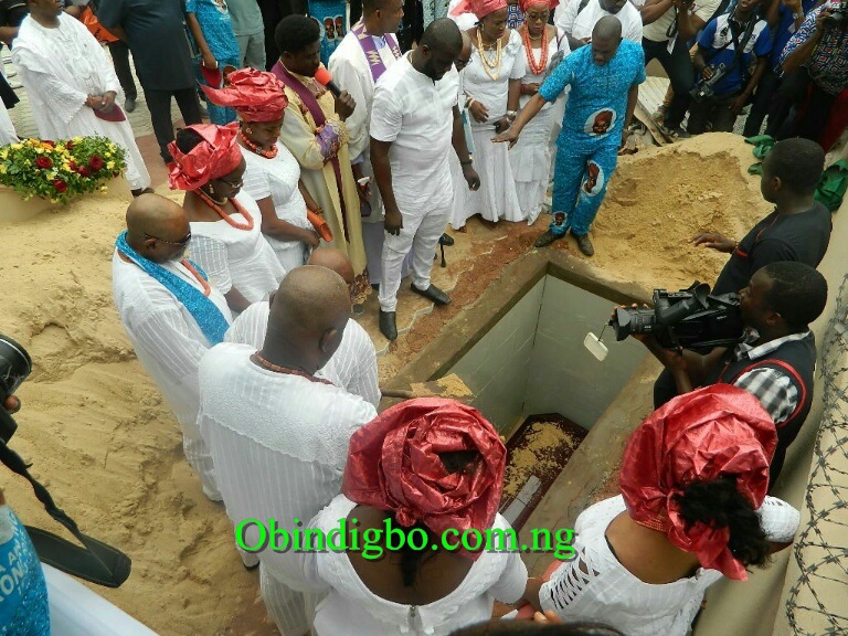 Amaechi, Others Storm Anambra For Ngige’s Father Burial (PHOTOS)